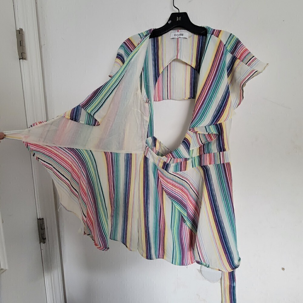 DO + BE Multicolor Striped Faux Wrap Keyhole Back Romper Shorts Size Large - Picture 9 of 16